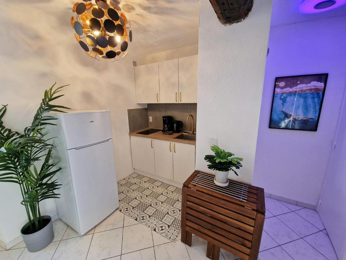 GregBnb-com - T2 Design 30m² - Ouest Toulon Exterior foto