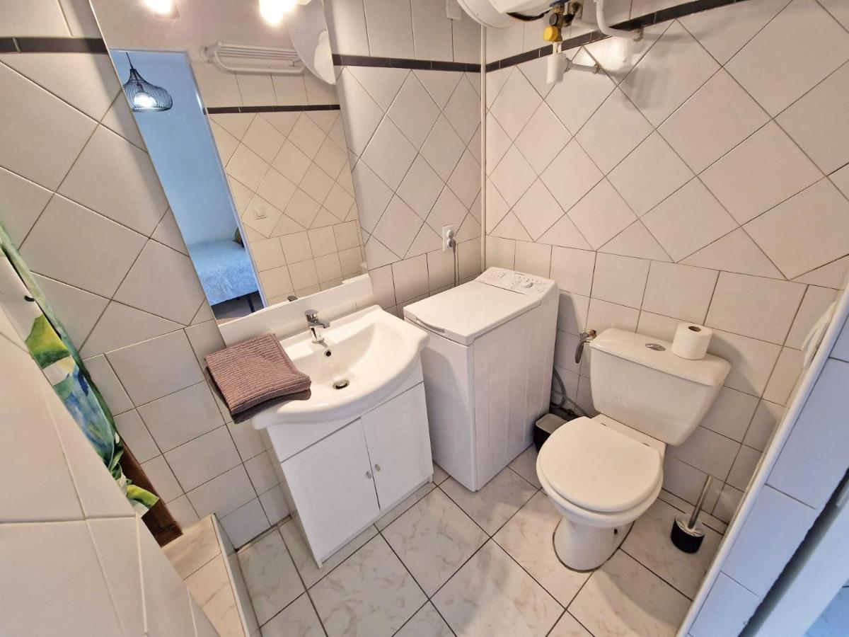 GregBnb-com - T2 Design 30m² - Ouest Toulon Exterior foto